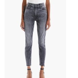 MOTHER Jeans - THE STUNNER ZIP ANKLE STEP FRAY Train Stops